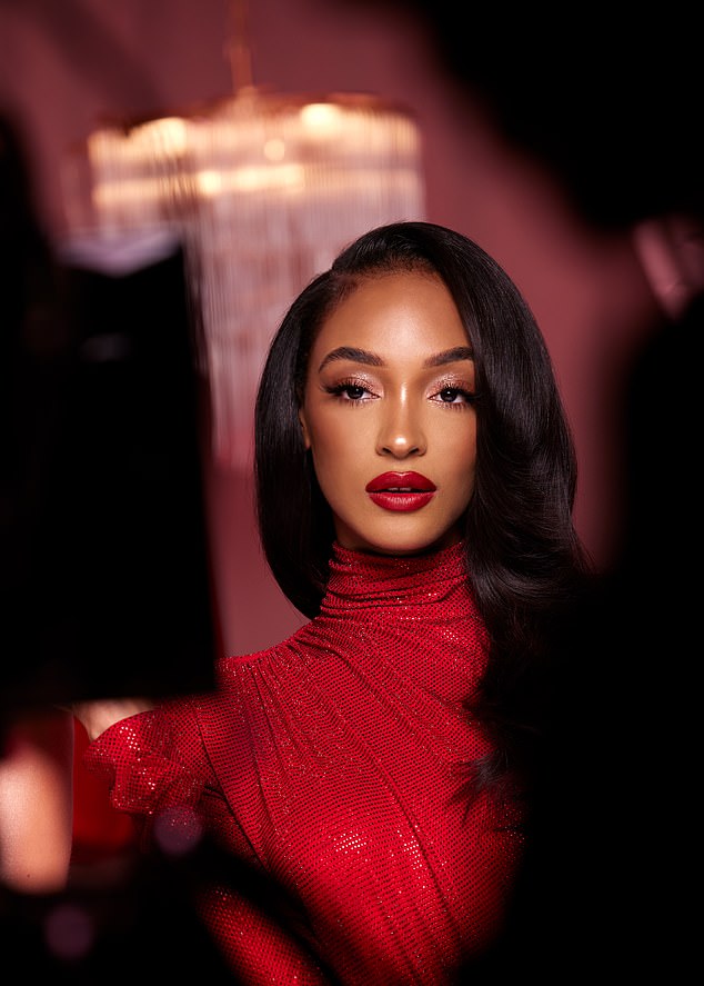 Jourdan's long dark locks were styled into perfect bouncy waves