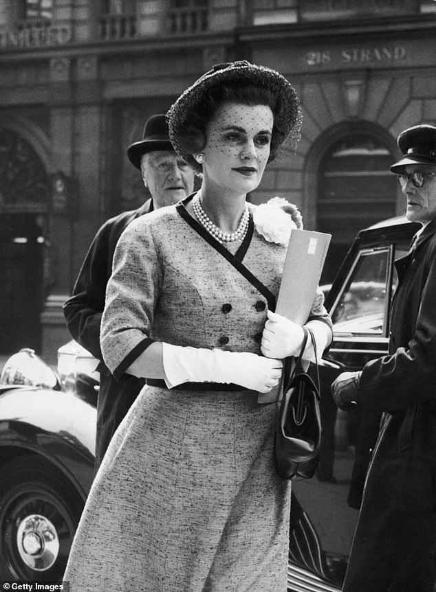 Margaret Campbell, Duchess of Argyll (1912 - 1993) outside the courts in the Strand on the second day of her case