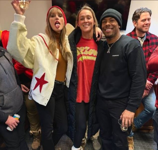 Swift (left) and Jason's wife Kylie (right) during Sunday's AFC Divisional game in Buffalo