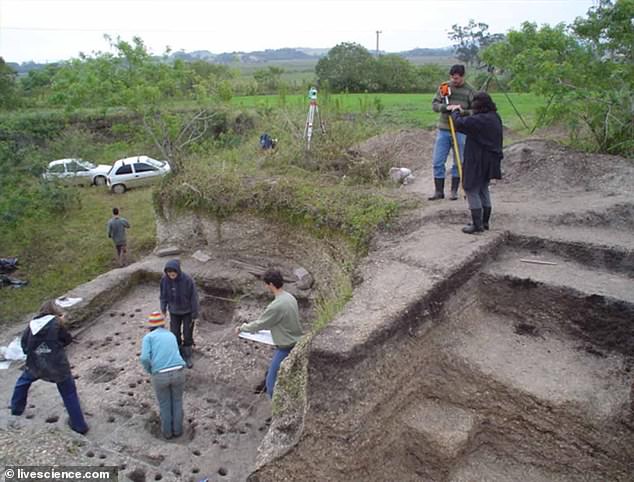 The bones were excavated at the Jabuticabeira II archaeological site in the coastal area of ​​Santa Caterina in Brazil.