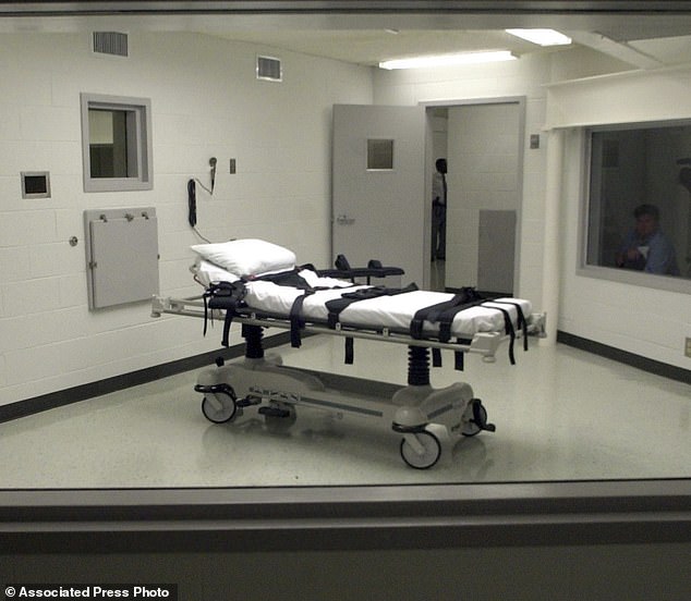 The Alabama Lethal Injection Chamber at Holman Correctional Facility in Atmore, Alabama, is pictured in this Oct. 7, 2002 file photo. Kenneth Smith, 58, is scheduled to be executed on Jan. 25, 2024