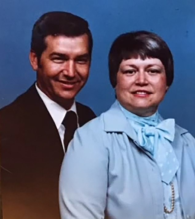 Kenneth Smith's victim Elizabeth Sennett, pictured with her husband Charles, who paid two men $1,000 each to kill his wife so he could collect her life insurance