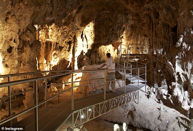 A range of guided tours of the caves are offered with a range of difficulty levels from 'very easy' to 'occasionally claustrophobic'