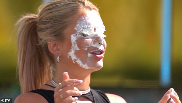 During the game, Mitch doesn't hesitate to express his feelings for Liberty and give her a huge cake