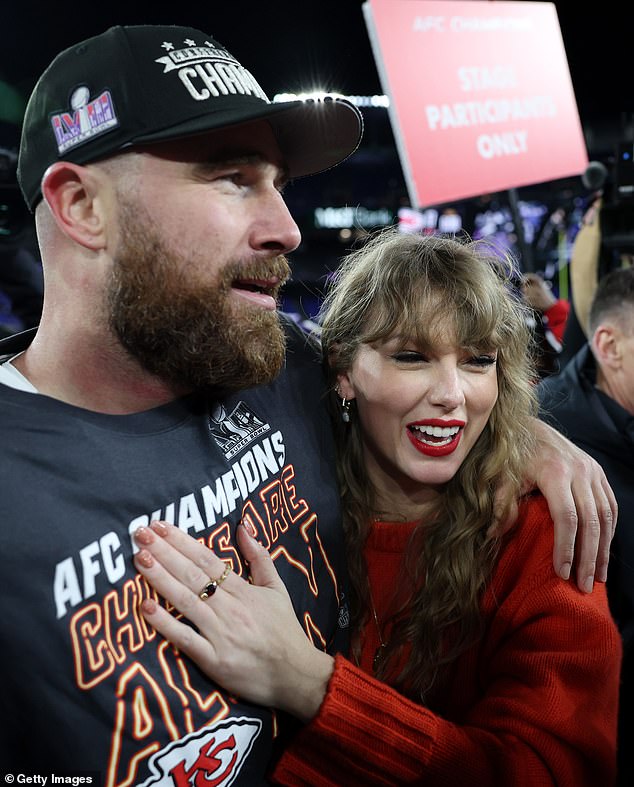 Travis Kelce celebrates with Taylor after a 17-10 win against the Baltimore Ravens