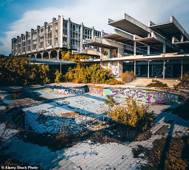 A shadow of its former glory, although it attracts curious tourists and photographers, Haludovo is quite a dangerous place