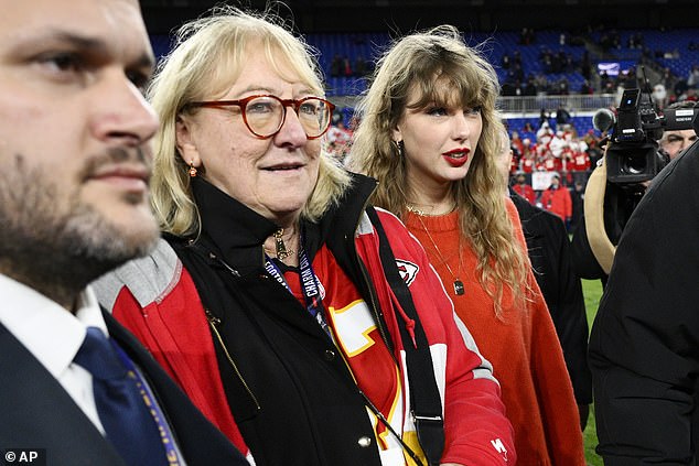 Donna and Taylor seem to be getting along well, even though the mother said the singer didn't make a great first impression