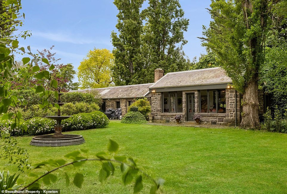 Owner Gordon and his wife bought Sunbury Lodge 12 years ago after instantly falling in love with it.  He said possums like to sleep in the old gun windows and suspected stagecoaches on their way to the nearby gold fields stopped at the barn.