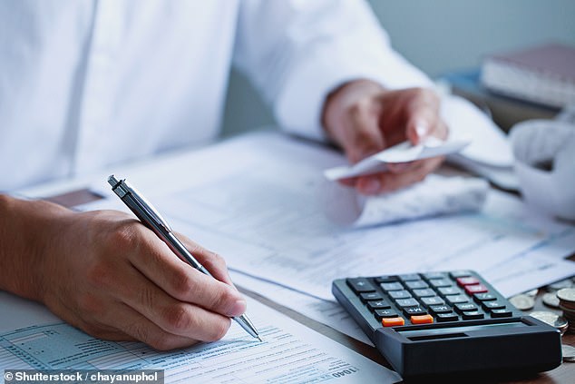 Fines: More than 475,000 self-employed people are expected to miss the midnight deadline