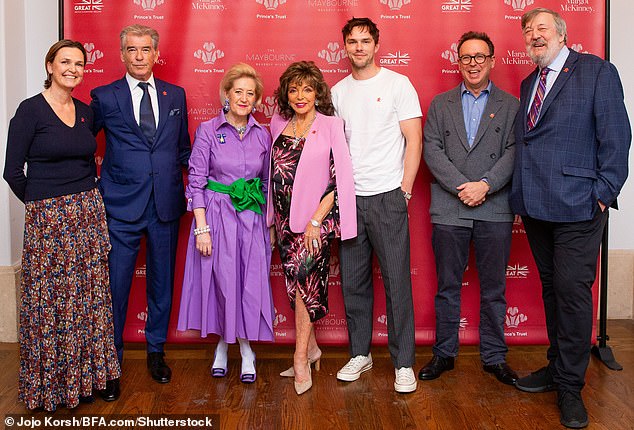 Victoria Gore, Margot McKinney, Jeremy Green and Stephen Fry all joined Pierce, Joan and Nicholas for a group photo to remember