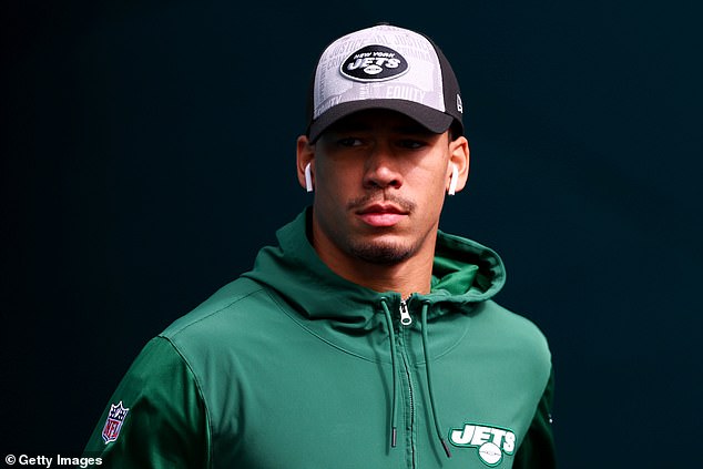 The Jets signed Allen Lazard to a $44 million deal to reunite the receiver with Rodgers