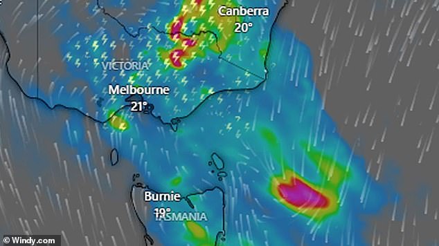 The extremely wet weather system is forecast to lash suburbs including Bendigo, Kyneton, Seymour, Shepparton, Wodonga and Wangaratta with rainfall of up to 100mm over a six-hour period