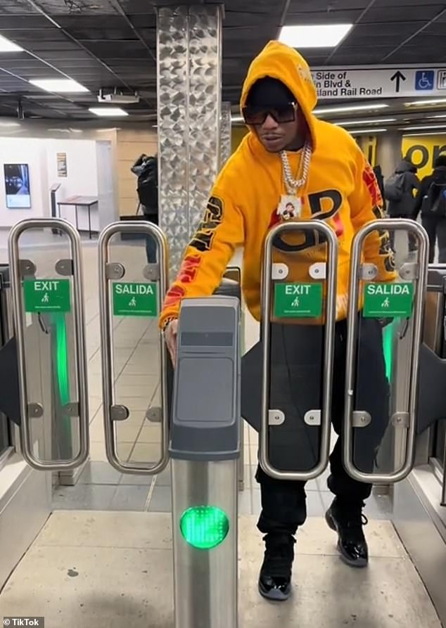 TikToker Byron Sterling posted two videos to TikTok last week covering the new turnstile machines installed at the Sutphin Boulevard-Archer Avenue station in Queens