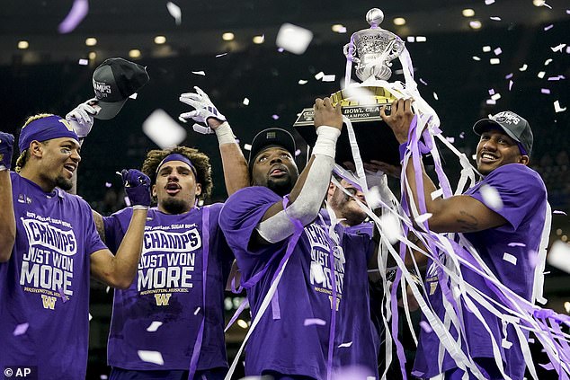 Washington advanced to the national title game by holding on for a 37-31 win over Texas