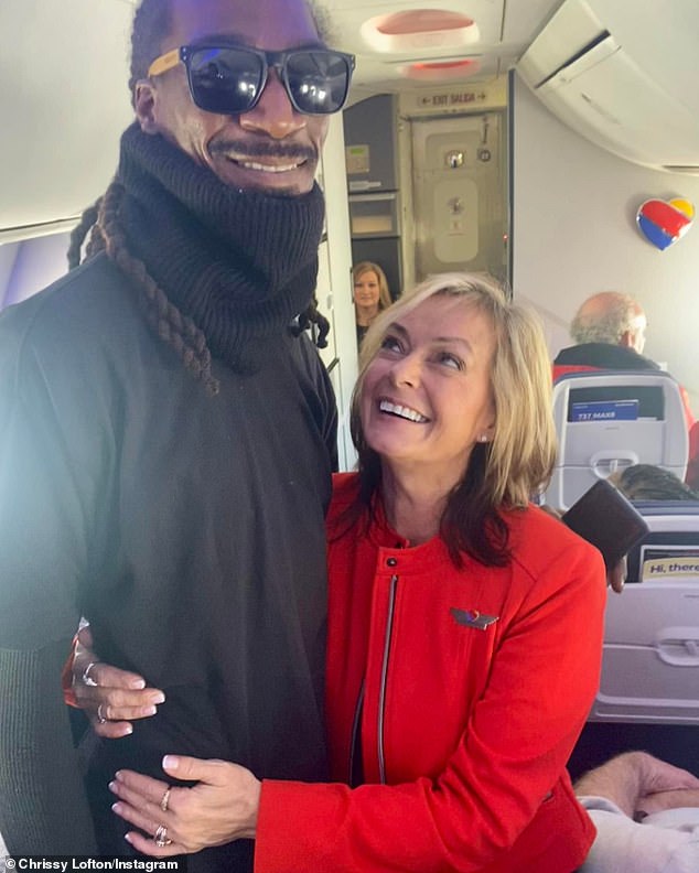 Southwest Airlines flight attendant Chrissy Lofton was on a flight to Fort Lauderdale, Florida when she spotted a Snoop Dogg lookalike and quickly asked to click pictures with him