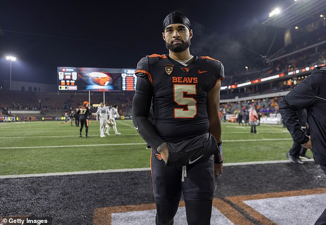 Former Oregon State Beavers QB DJ Uiagalelei has committed to transferring to Florida State