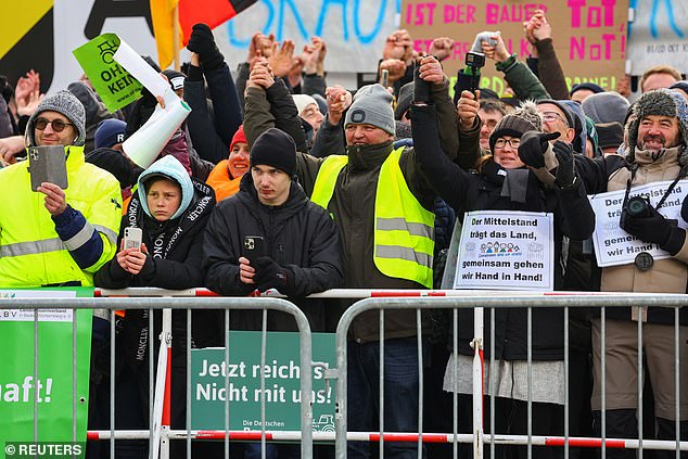 German farmers are protesting against cuts in car tax subsidies, which they say will paralyze them