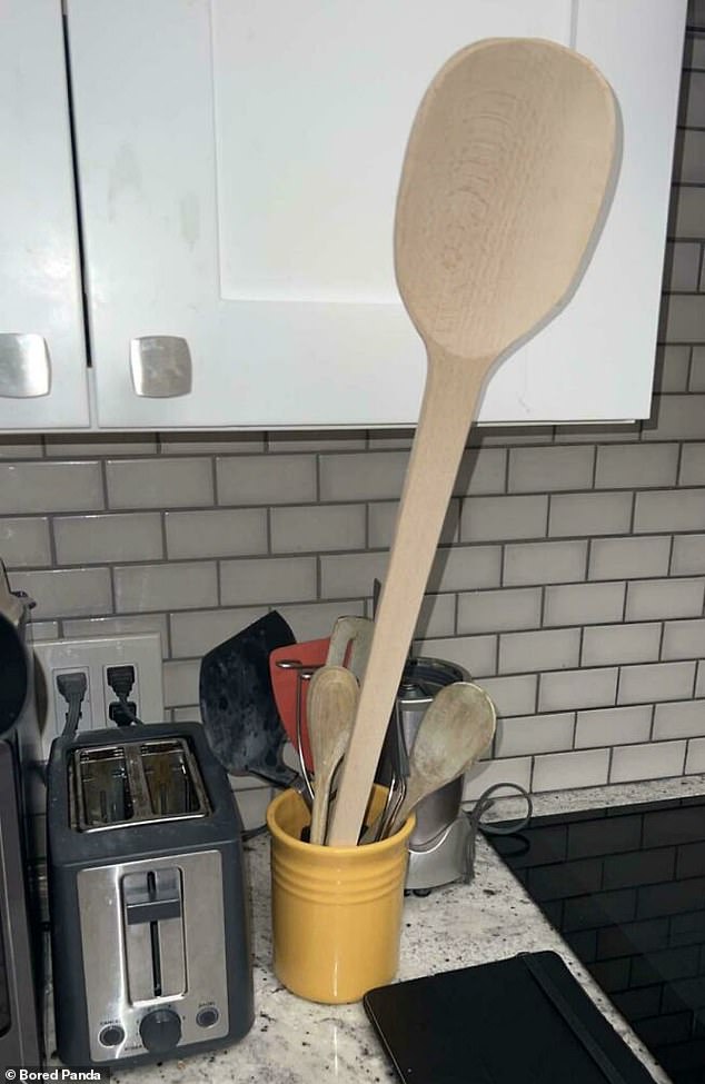 Another buyer, probably located in North America, should have been more careful when checking the dimensions of this wooden spoon...