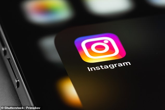 Instagram is offline for tens of thousands of people around the world, leaving users unable to scroll through a sea of ​​images and videos