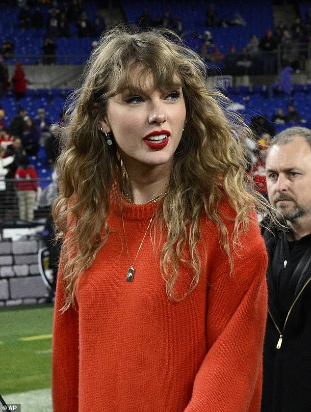 Taylor Swift has revealed how she perfects her signature scarlet pout after fans were stunned by its staying power after she hugged Travis Kelce on Sunday