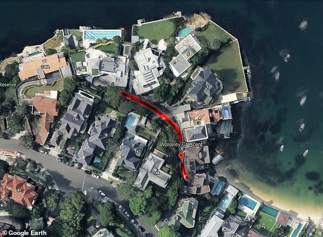 Police suspect teenage gangs are behind a string of car thefts in Point Piper.  The latest incident took place in Wolseley Crescent, Australia's most expensive street