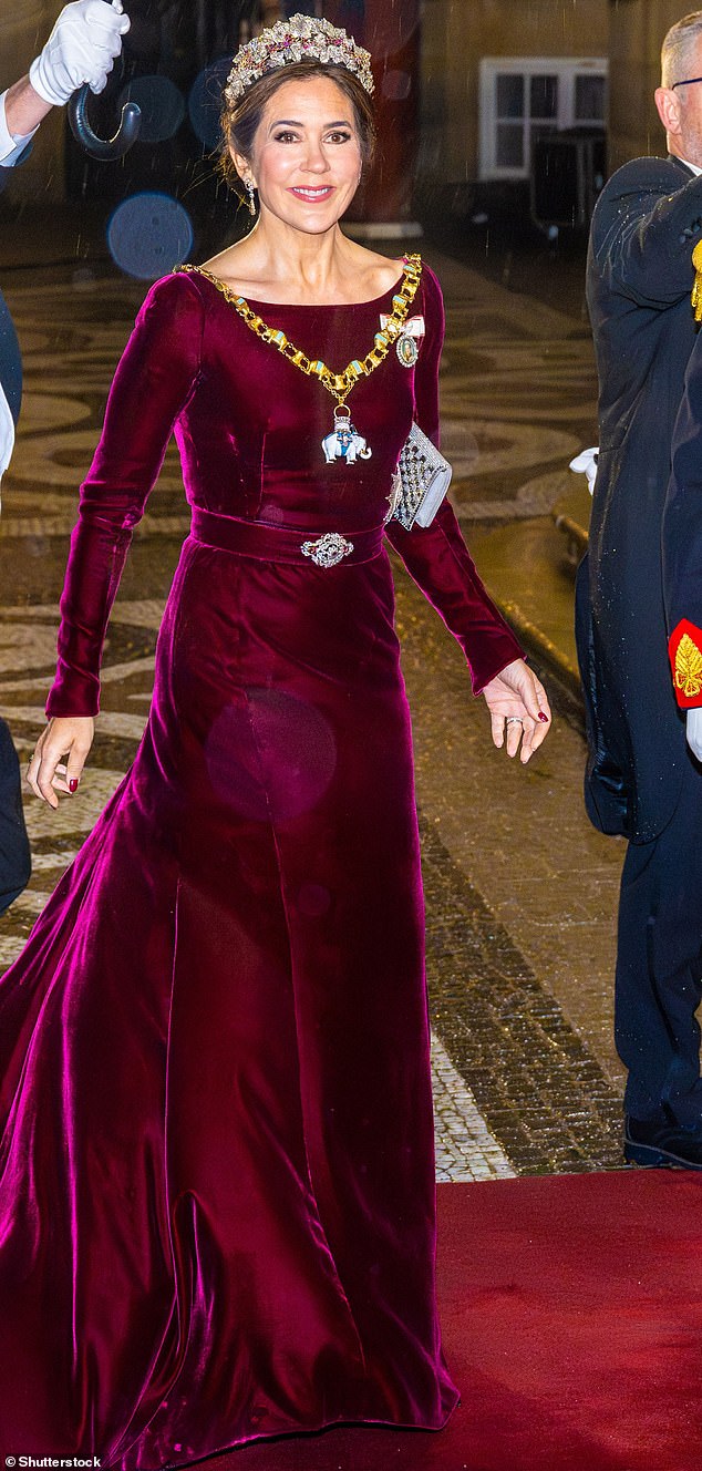 NEW QUEEN: All eyes were on the new queen as she arrived this evening at the annual New Year's dinner at the Palace in Amalienborg, Copenhagen