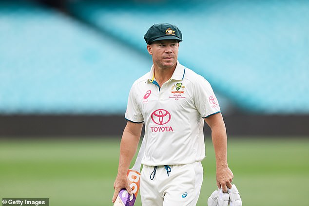 Qantas' exhaustive search for Warner's beloved baggy green caps has so far come to nothing