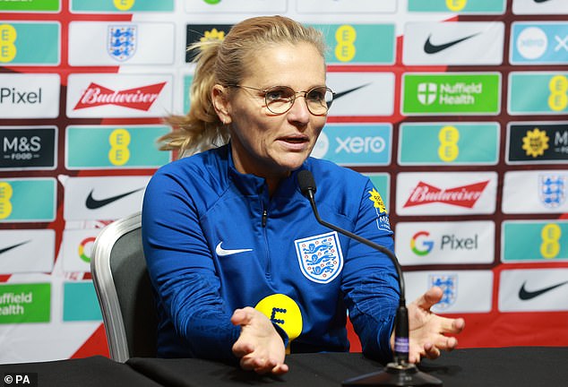 Sarina Wiegman has signed a new contract with England, allowing her to continue as head coach until the 2027 Women's World Cup