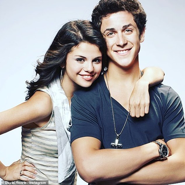 Selena Gomez returns to Wizards of Waverly Place!  Pilot for a sequel starring the singer, ordered from Disney Channel together with David Henrie