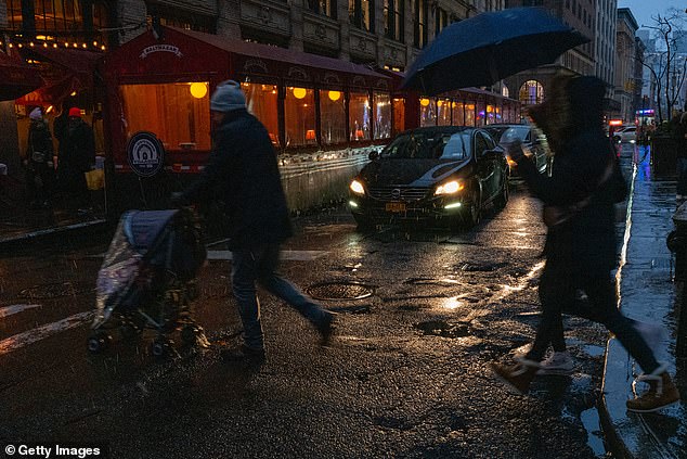 Flurries fell on New York City before melting, while upstate neighbors saw blankets of snow descending as the first nor'easter of 2024 developed (Photo: Manhattan in the snow on January 6)