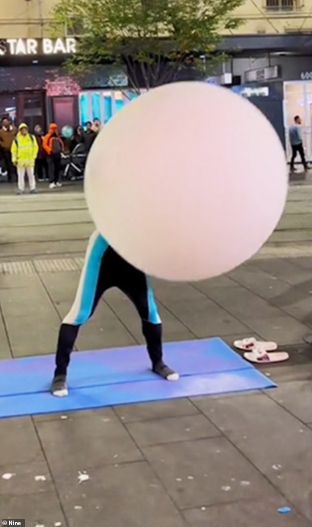 Mr. Huang went viral for his strange street performances (photo)