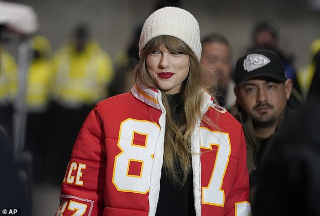 The pop star was in Kansas City to cheer on Travis Kelce in the Chiefs' 26-7 win over the Miami Dolphins