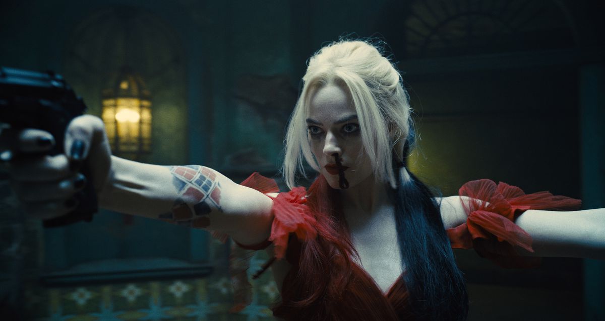 Harley Quinn is twirling her guns around in The Suicide Squad