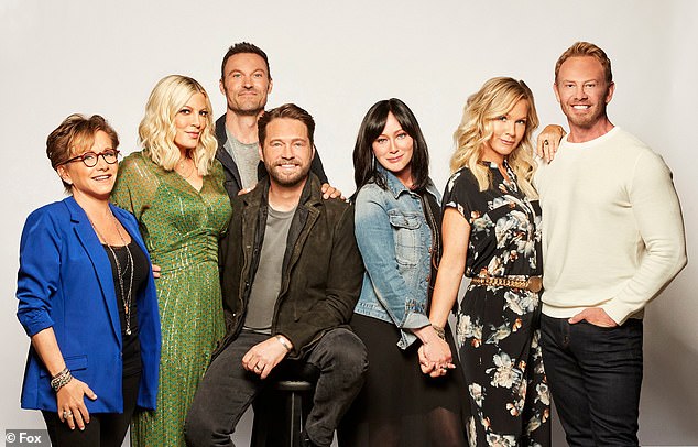 (L-R) Gabrielle Carteris, Spelling, Brian Austin Green, Jason Priestley, Shannen Doherty, Jennie Garth and Ziering appeared on the 2019 reboot BH90210