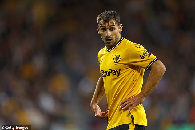 Defender Jonny Otto was banned by Wolves boss Gary O¿Neil after extraordinary fallout