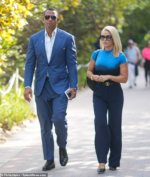 Alex Rodriguez looked sharp in a bright blue suit