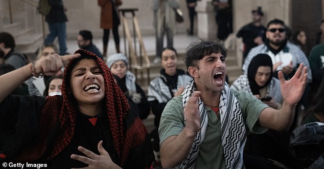 Hundreds of pro-Palestinian supporters packed City Hall to pressure councilors ahead of the vote, making Chicago the largest US city yet to demand an unconditional ceasefire.