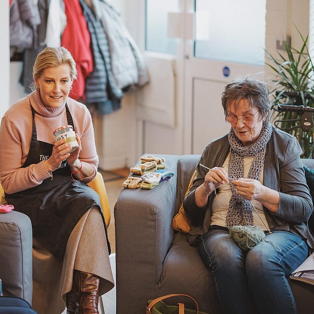 The mother-of-two, 59, looked stylishly cozy in a pink Max Mara cashmere sweater and wool Gabriela Hearst skirt, teamed with a quilted waistcoat from Massimo Dutti