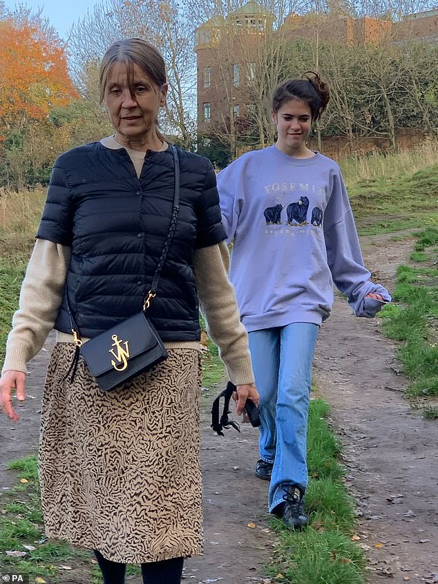 Mia and her mother Marisa, who was diagnosed with an untreatable form of cancer three months after her daughter's death