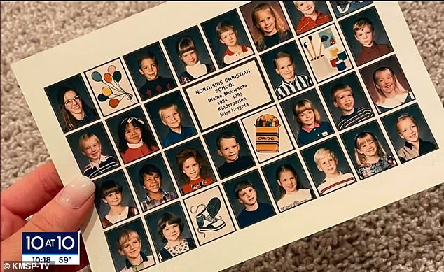 Elizabeth had asked Joshua where he grew up and went to school, and when she realized they went to the same kindergarten, she pulled out her old class photo and discovered that Joshua was in it.