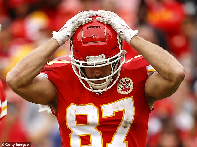 1707145282 321 Travis Kelce arrives in Vegas with a battered body and