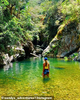 To reach Northbrook Gorge there are two hiking trails.  One easily accommodates families and inexperienced explorers, while the other is a little more treacherous for seasoned hikers