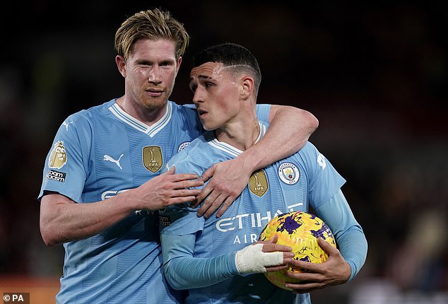 Foden played at center for most of the season in the absence of the injured Kevin De Bruyne (left).