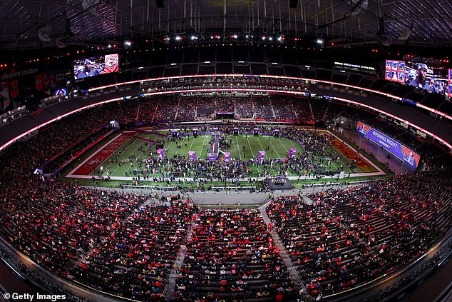 The home of the Las Vegas Raiders will host the game between the Chiefs and 49ers this Sunday