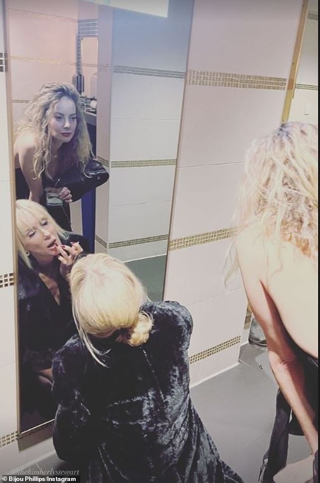 Bijou and Kimberly also proved they knew their angles, with Bijou sharing a candid bathroom photo that showed the friends in the reflection of a mirror.