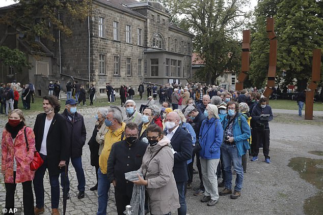 Chord changes have since attracted several thousand visitors to Halberstadt, even during the pandemic, when the number of spectators allowed was limited (photo above)