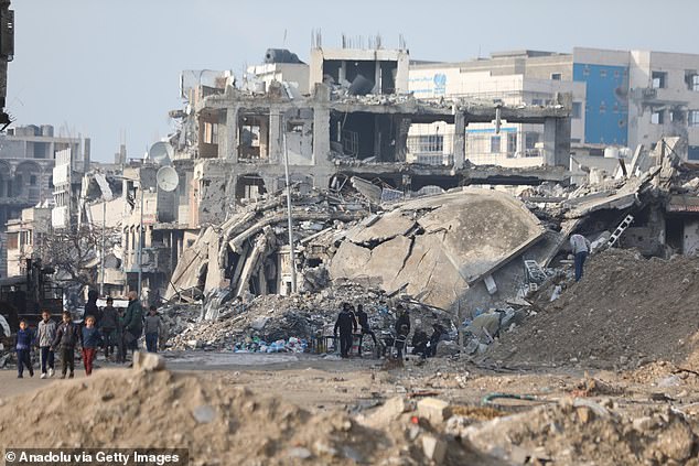 A view of the demolition as Palestinians return to their neighborhoods to search for their belongings in the Shuja'iyya district after Israeli forces withdrew from the area in Gaza City, Gaza on Wednesday