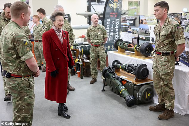 The princess appeared cheerful as she spoke to several soldiers today during her visit to the Defense Explosive Ordnance Disposal Training Regiment