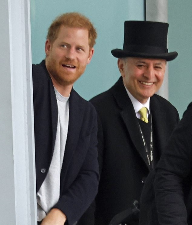 Imagine Harry's overwhelming emotions.  The exhaustion of jet lag - commercial flying.  It looks like Tyler Perry's private jet couldn't be loaned out this time.  There was also no room in the Palace.  Harry was reportedly forced to put himself up in a hotel.  (Photo: Harry at Heathrow, on his way back to LA).