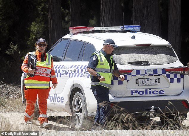 Searchers continued to scour the Woowookarung National Park for clues into the disappearance of Ballarat woman Samantha Murphy on Thursday